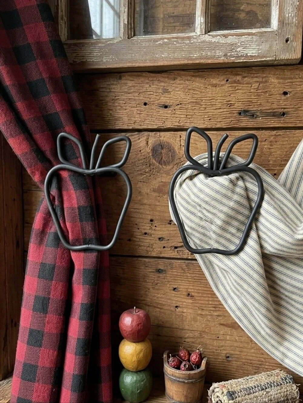 Vintage Tender Heart Treasures Apple-Shaped Wall Curtain Tiebacks Primitive Farm